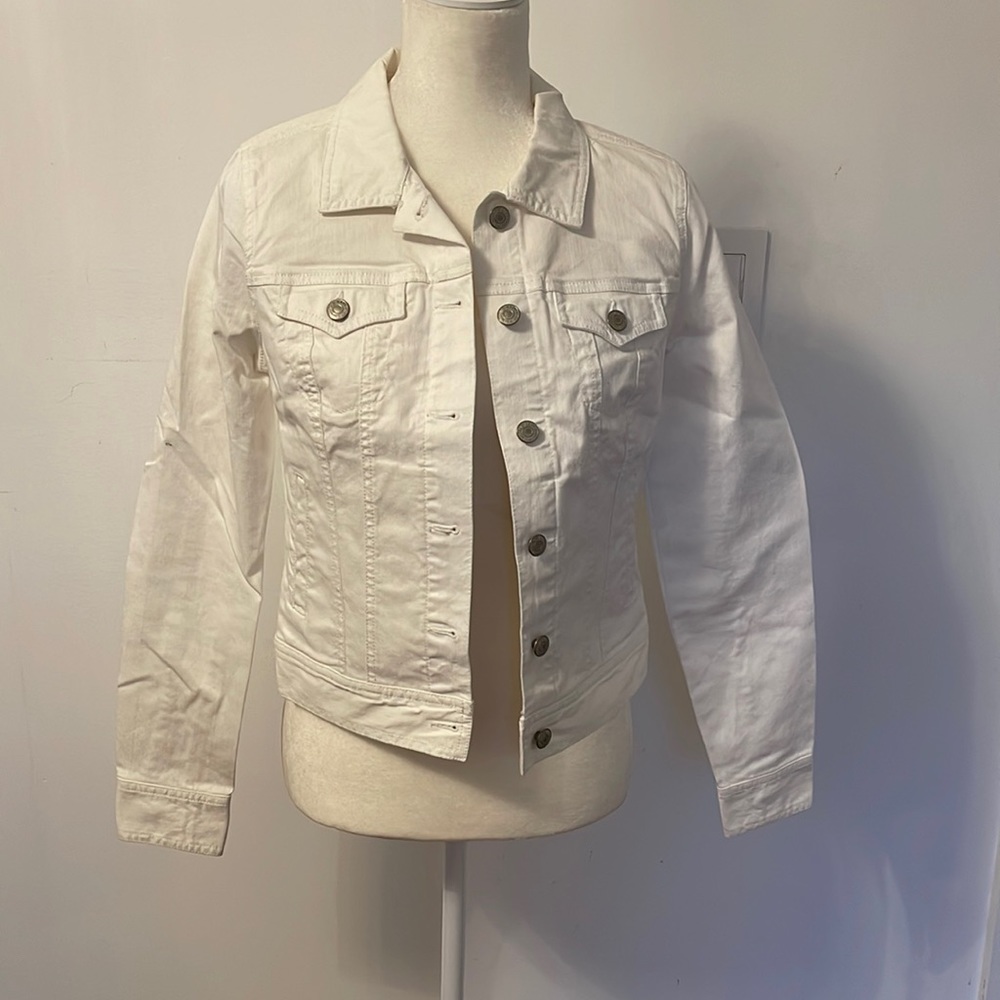 Old Navy white Jacket in size Small